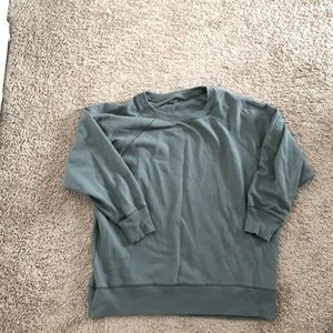 American Eagle Crew neck for women!